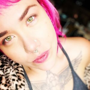 Meet your Posher, Ms.